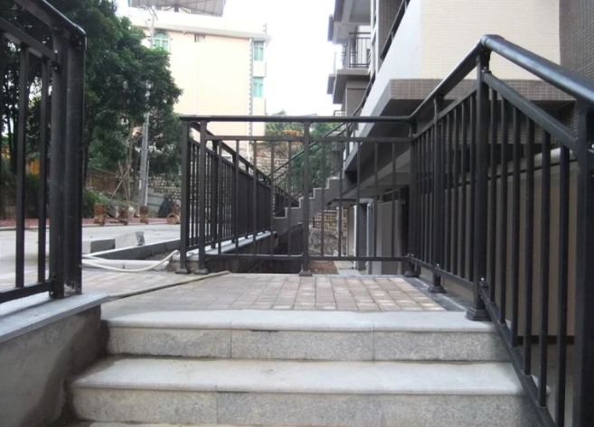 組裝樓梯護(hù)欄 組裝樓梯護(hù)欄