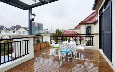 夏季鋅鋼陽(yáng)臺(tái)欄桿怎樣防蚊蟲(chóng)